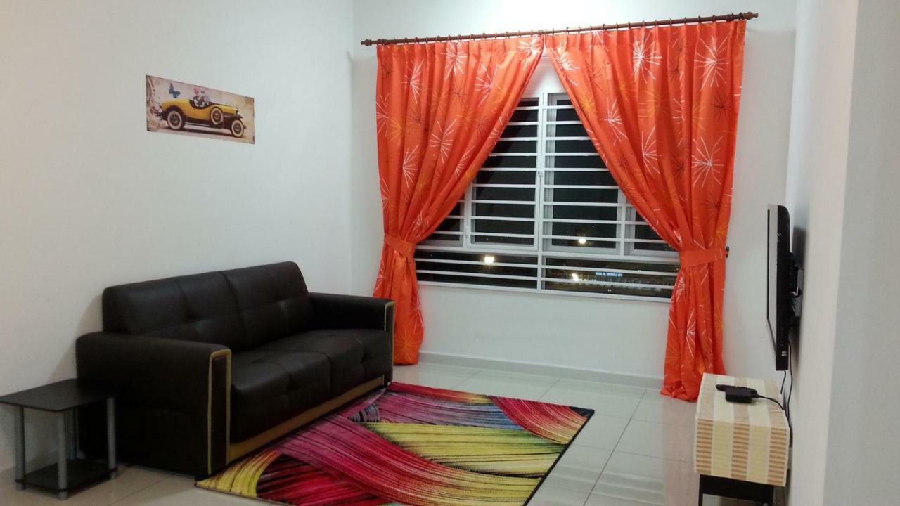 Az Homestay @ Southville City Bangi Luaran gambar