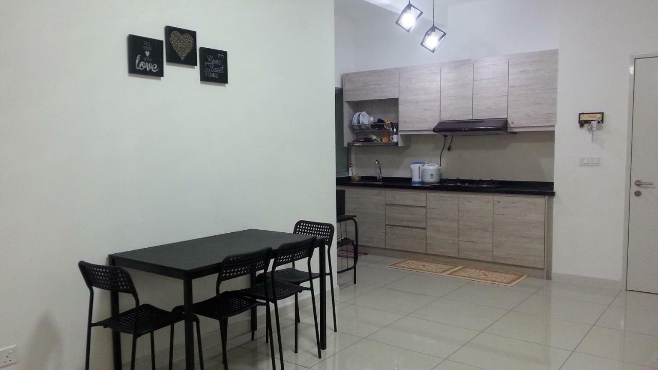 Az Homestay @ Southville City Bangi Luaran gambar